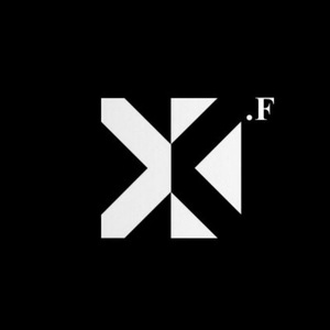 俄罗斯女同三人交
