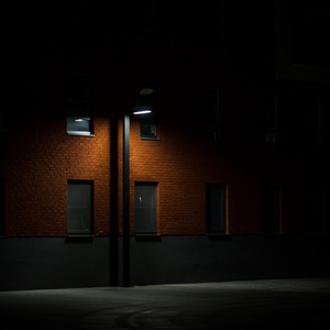 俄罗斯女同三人交
